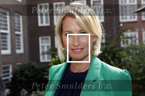 Amsterdam 10 september 2019
Presentatie celebaabs in hotel the Grand met oa Anouk Smulders Frits Sissing Dennis v d Geest Dennis Weening Dominique v Hulst ( zangeres Do) en  Irene moors . Celebabs is een idee van Tim Ouborg en Jeroen v d Boom
