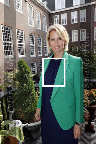 Amsterdam 10 september 2019
Presentatie celebaabs in hotel the Grand met oa Anouk Smulders Frits Sissing Dennis v d Geest Dennis Weening Dominique v Hulst ( zangeres Do) en  Irene moors . Celebabs is een idee van Tim Ouborg en Jeroen v d Boom