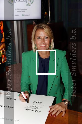 Amsterdam 10 september 2019
Presentatie celebaabs in hotel the Grand met oa Anouk Smulders Frits Sissing Dennis v d Geest Dennis Weening Dominique v Hulst ( zangeres Do) en  Irene moors . Celebabs is een idee van Tim Ouborg en Jeroen v d Boom