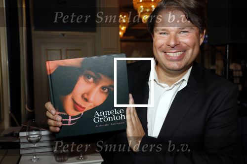 Amsterdam 12 september 2019
Boekpresentatie Anneke Gronloh in carre. Bart Peeters heeft het boek geschreven.