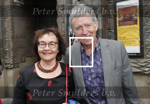 Amsterdam 11 augustus 2019
Premiere Downtown Abbey in pathe Tuschinski. Bartho Braat kwam met zijn vrouw