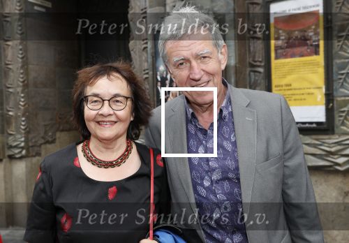 Amsterdam 11 augustus 2019
Premiere Downtown Abbey in pathe Tuschinski. Bartho Braat kwam met zijn vrouw