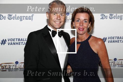Hilversum 2 september 2019
Voetbalgala bij studio 21 . Bjorn Kuipers kwam met zijn vrouw