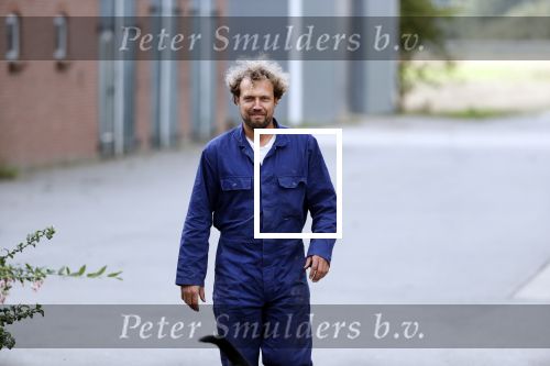 Arnemuiden 5 september 2019
Boer Bastiaan met zijn hond bij zijn boerderij/huis.