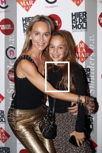 Amsterdam 19 september 2019
Premiere Johnny de Mol in het delamar theater. Zijn zwangere vrouw Anouk de Mol is natuurlijk aanwezig. Carlijn de Vries met dochter en vriendinnen