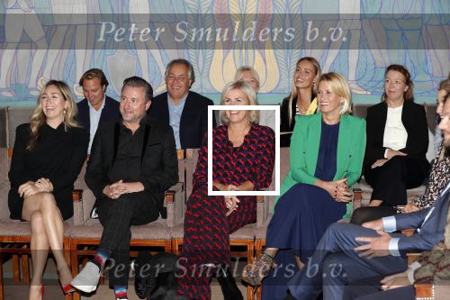 Amsterdam 10 september 2019
Presentatie celebaabs in hotel the Grand met oa Anouk Smulders Frits Sissing Dennis v d Geest Dennis Weening Dominique v Hulst ( zangeres Do) en  Irene moors . Celebabs is een idee van Tim Ouborg en Jeroen v d Boom
