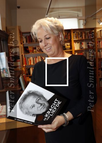 Amsterdam 27 september 2019
Boekpresentatie van Koos Alberts geschreven door zijn dochter Christa Krommenhoek. Presentatie is bij Scheltema.