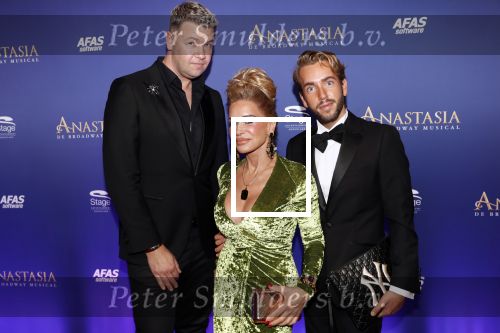Scheveningen 22 september 2019
Premiere Anastasia in het afas Circustheater.
Connie Witteman met sieraden maker