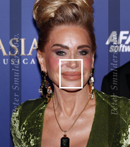 Scheveningen 22 september 2019
Premiere Anastasia in het afas Circustheater.
Connie Witteman met sieraden maker