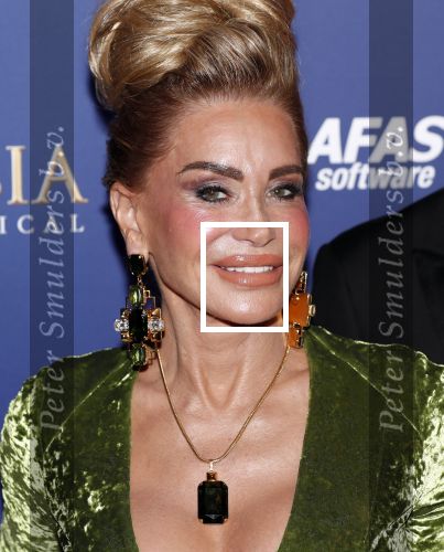 Scheveningen 22 september 2019
Premiere Anastasia in het afas Circustheater.
Connie Witteman met sieraden maker
