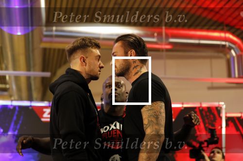Almere 26 september 2019
Presentatie influencer boxing avond in sportcentrum Almere.
Dave Roelvink is een van de deelnemers