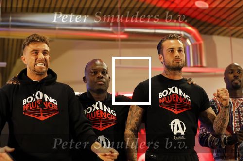 Almere 26 september 2019
Presentatie influencer boxing avond in sportcentrum Almere.
Dave Roelvink is een van de deelnemers