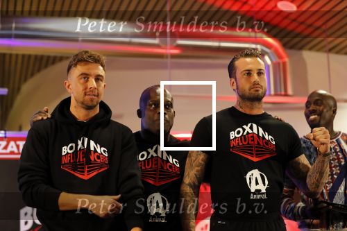 Almere 26 september 2019
Presentatie influencer boxing avond in sportcentrum Almere.
Dave Roelvink is een van de deelnemers