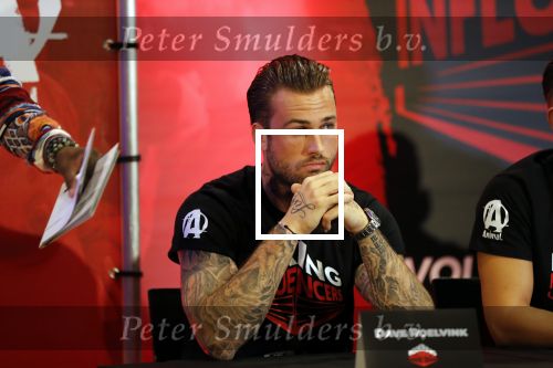 Almere 26 september 2019
Presentatie influencer boxing avond in sportcentrum Almere.
Dave Roelvink is een van de deelnemers