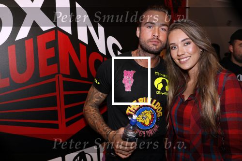 Almere 26 september 2019
Presentatie influencer boxing avond in sportcentrum Almere.
Dave Roelvink is een van de deelnemers. Dave met zijn vriendin Julia Mekkes
