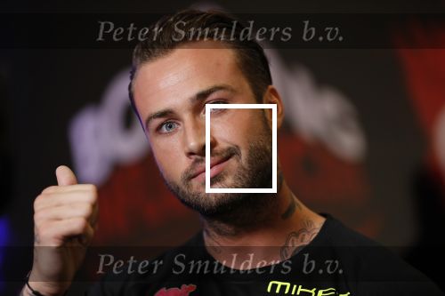 Almere 26 september 2019
Presentatie influencer boxing avond in sportcentrum Almere.
Dave Roelvink is een van de deelnemers