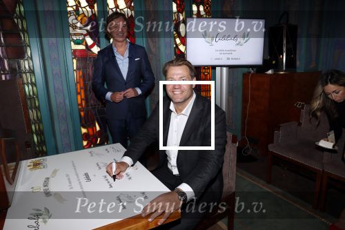 Amsterdam 10 september 2019
Presentatie celebaabs in hotel the Grand met oa Anouk Smulders Frits Sissing Dennis v d Geest Dennis Weening Dominique v Hulst ( zangeres Do) en  Irene moors . Celebabs is een idee van Tim Ouborg en Jeroen v d Boom