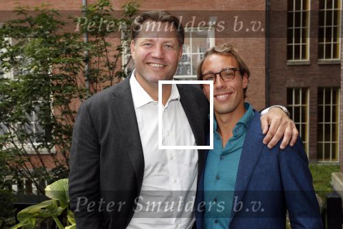 Amsterdam 10 september 2019
Presentatie celebaabs in hotel the Grand met oa Anouk Smulders Frits Sissing Dennis v d Geest Dennis Weening Dominique v Hulst ( zangeres Do) en  Irene moors . Celebabs is een idee van Tim Ouborg en Jeroen v d Boom