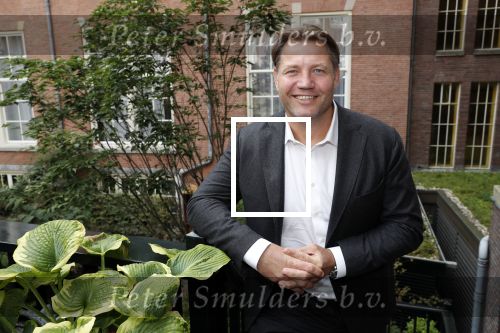 Amsterdam 10 september 2019
Presentatie celebaabs in hotel the Grand met oa Anouk Smulders Frits Sissing Dennis v d Geest Dennis Weening Dominique v Hulst ( zangeres Do) en  Irene moors . Celebabs is een idee van Tim Ouborg en Jeroen v d Boom