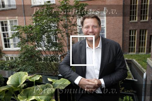 Amsterdam 10 september 2019
Presentatie celebaabs in hotel the Grand met oa Anouk Smulders Frits Sissing Dennis v d Geest Dennis Weening Dominique v Hulst ( zangeres Do) en  Irene moors . Celebabs is een idee van Tim Ouborg en Jeroen v d Boom
