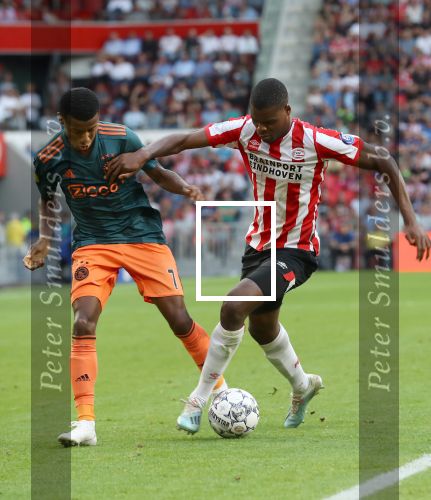 Eindhoven,22 September 2019 Kompetitiewedstrijd PSV-AJAX, eindstand 1-1
Denzel Dumfries David Neres