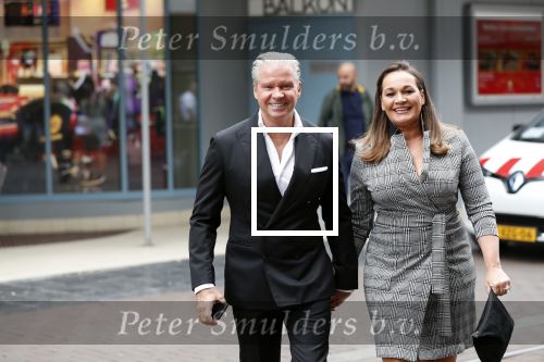 Amsterdam 11 augustus 2019
Premiere Downtown Abbey in pathe Tuschinski.
Dries Roelvink en zijn vrouw Honoria