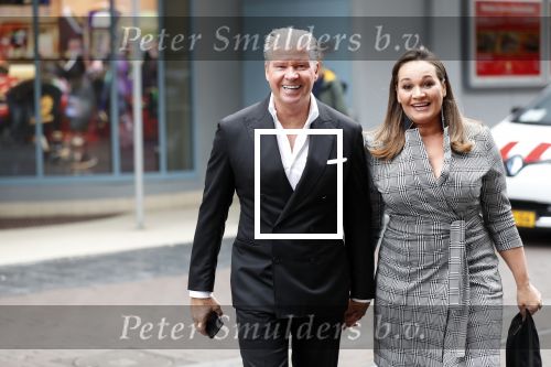 Amsterdam 11 augustus 2019
Premiere Downtown Abbey in pathe Tuschinski.
Dries Roelvink en zijn vrouw Honoria