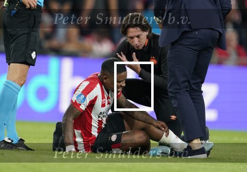 Eindhoven, 14 September 2019 PSV-Vitesse, eindstand 5-05 doelpunten Donyell MalenFysiotherapeut Falk Louwers