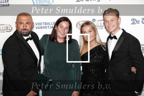 Hilversum 2 september 2019
Voetballer van het jaar verkiezing in studio 21. Mikky Kiemeney kwam met vriend Frenkie de Jong en Ali Dursun en zijn vrouw
