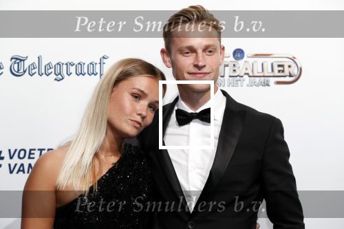 Hilversum 2 september 2019
Voetballer van het jaar verkiezing in studio 21. Mikky Kiemeney kwam met vriend Frenkie de Jong en zijn broer