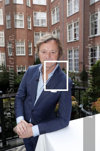 Amsterdam 10 september 2019
Presentatie celebaabs in hotel the Grand met oa Anouk Smulders Frits Sissing Dennis v d Geest Dennis Weening Dominique v Hulst ( zangeres Do) en  Irene moors . Celebabs is een idee van Tim Ouborg en Jeroen v d Boom