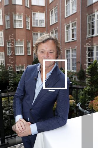 Amsterdam 10 september 2019
Presentatie celebaabs in hotel the Grand met oa Anouk Smulders Frits Sissing Dennis v d Geest Dennis Weening Dominique v Hulst ( zangeres Do) en  Irene moors . Celebabs is een idee van Tim Ouborg en Jeroen v d Boom