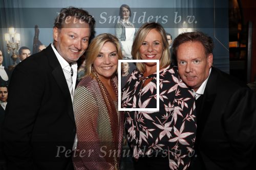 Amsterdam 11 augustus 2019
Premiere Downtown Abbey in pathe Tuschinski. Gallyon v Vessem kwam met Selma v Dijk en Jaco Peeringa