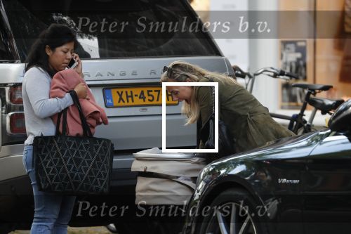 Amsterdam 12 september 2019
Gigi Ravelli met kindje en aupair op de cornelis schuytstraat.