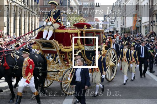 Den Haag 17 september 2019
Prinsjesdag 2019. Koning Willem Alexander Koningin Maxima Prins Constantijn en Prinses Laurentien arriveren met  gouden koets op binnenhof en bij paleis Noordeinde.
