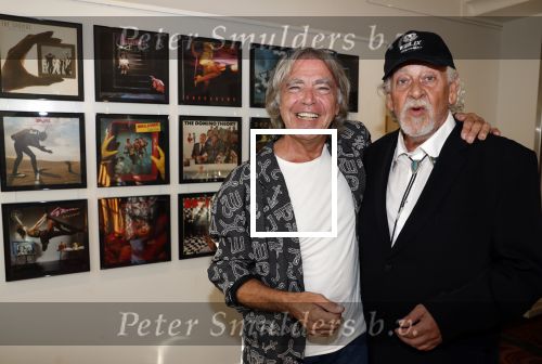Amsterdam 12 september 2019
Govert de Roos en Rens Benerink hebben in de jaren â€™70 en â€˜80 samen honderden platenhoezen gemaakt. Deze hangen nu in hotel Americain.