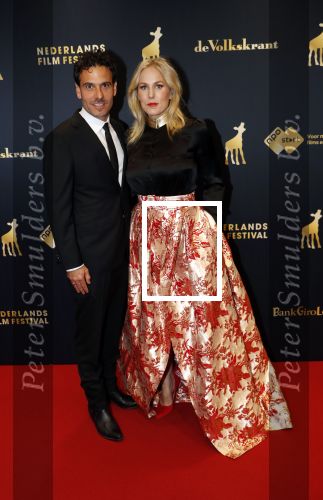 Utrecht 27 september 2019
Premiere Instinct tijdens de utrechtse filmdagen.
Halina Reijn deed de regie en Carice v Houten speelt de hoofdrol. Hadewich Minis met met man