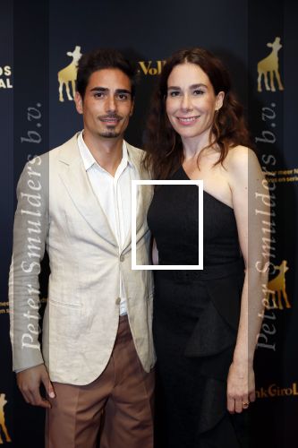 Utrecht 27 september 2019
Premiere Instinct tijdens de utrechtse filmdagen.
Halina Reijn deed de regie en Carice v Houten speelt de hoofdrol. Halina met vriend Daniel de Ridder