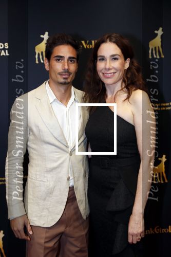 Utrecht 27 september 2019
Premiere Instinct tijdens de utrechtse filmdagen.
Halina Reijn deed de regie en Carice v Houten speelt de hoofdrol. Halina met vriend Daniel de Ridder