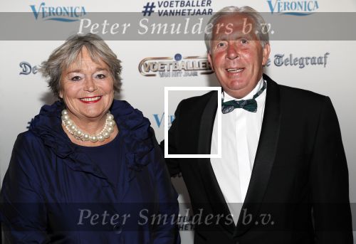 Hilversum 2 september 2019
Voetbalgala bij studio 21 . Harry Lubse met zijn vrouw