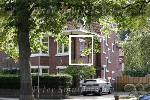Den Haag 14 september 2019
Jack de Vries zijn nieuwe vriendin Emily Maas trekt bij hem in . Vandaag bracht ze haar spullen naar Jack zijn huis.