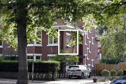 Den Haag 14 september 2019
Jack de Vries zijn nieuwe vriendin Emily Maas trekt bij hem in . Vandaag bracht ze haar spullen naar Jack zijn huis.