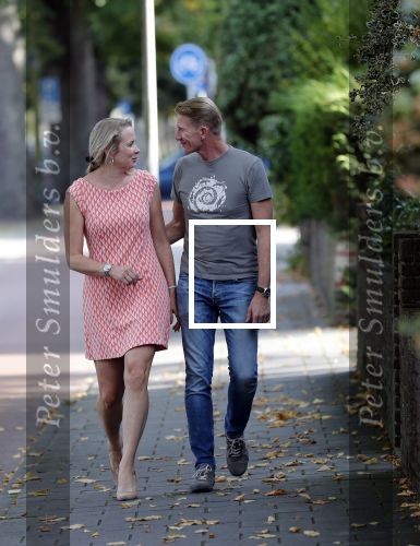 Den Haag 14 september 2019
Jack de Vries zijn nieuwe vriendin Emily Maas trekt bij hem in . Vandaag bracht ze haar spullen naar Jack zijn huis.