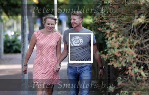 Den Haag 14 september 2019
Jack de Vries zijn nieuwe vriendin Emily Maas trekt bij hem in . Vandaag bracht ze haar spullen naar Jack zijn huis.