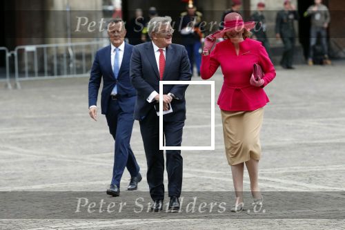 Den Haag 17 september 2019
Prinsjesdag 2019 op het binnenhof.
Burgermeester Pauline Krikke arriveert samen met Jan van Zanen, burgemeester van Utrecht