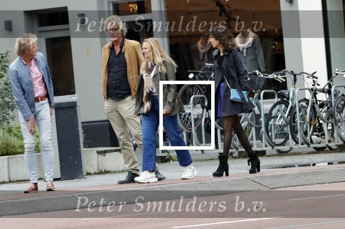 Amsterdam 7 september 2019
Jeroen Pauw met zijn vriendin en vrienden in Amsterdam zuid.