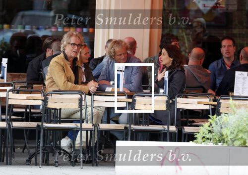 Amsterdam 7 september 2019
Jeroen Pauw met zijn vriendin en vrienden in Amsterdam zuid.