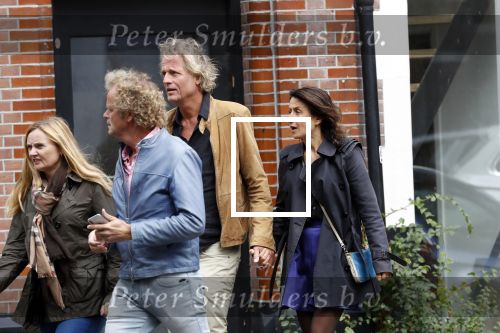 Amsterdam 7 september 2019
Jeroen Pauw met zijn vriendin en vrienden in Amsterdam zuid.