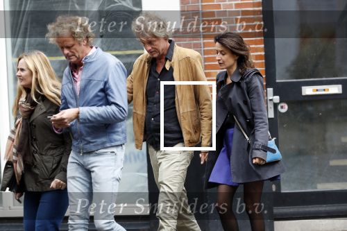 Amsterdam 7 september 2019
Jeroen Pauw met zijn vriendin en vrienden in Amsterdam zuid.