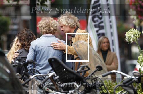 Amsterdam 7 september 2019
Jeroen Pauw met zijn vriendin en vrienden in Amsterdam zuid.